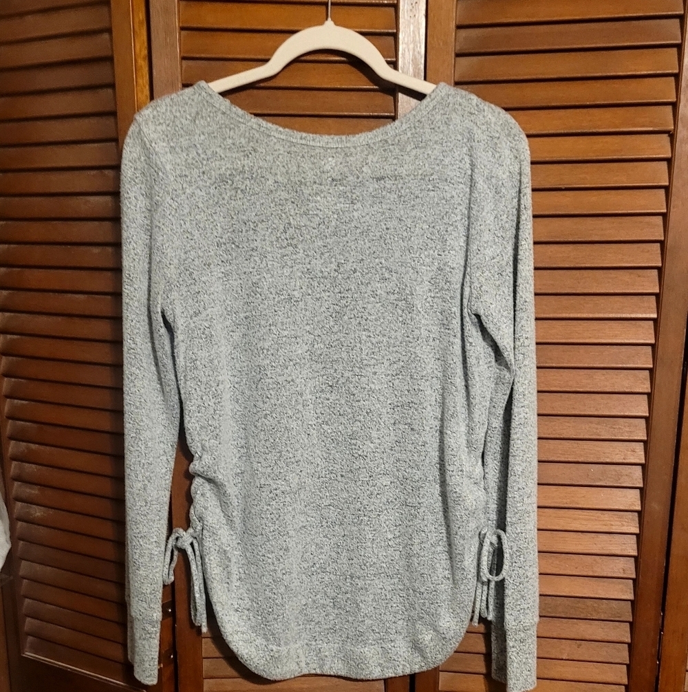 SO Heather Gray Long Sleeve Top with Side Ties - Picture 2 of 8